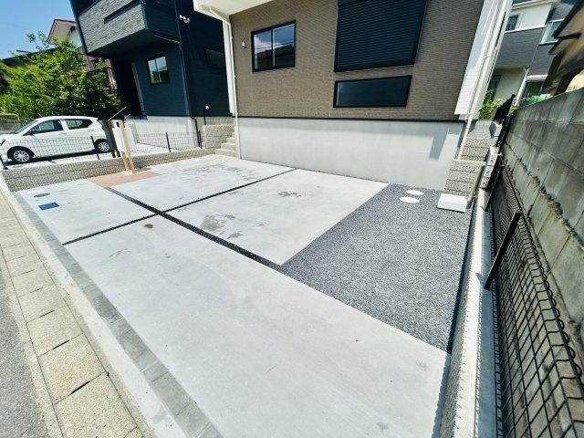 千葉市若葉区千城台南１丁目の駐車場