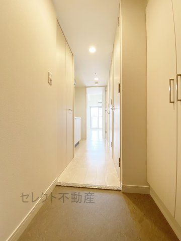 プレサンス金山コネクトの玄関