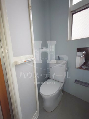 【トイレ】 | C&Tビル | ゆったりとした空間のトイレです