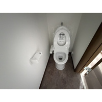 ゆったりとした空間のトイレです
