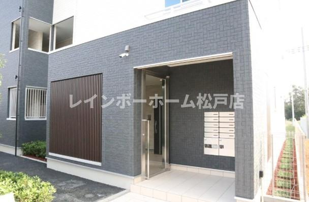 【仲介手数料：50％OFF】対象物件！のエントランス|建物の内部です