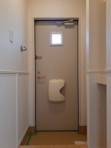 明るい玄関です