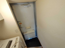 落ち着いた玄関です