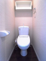 ゆったりとした空間のトイレです