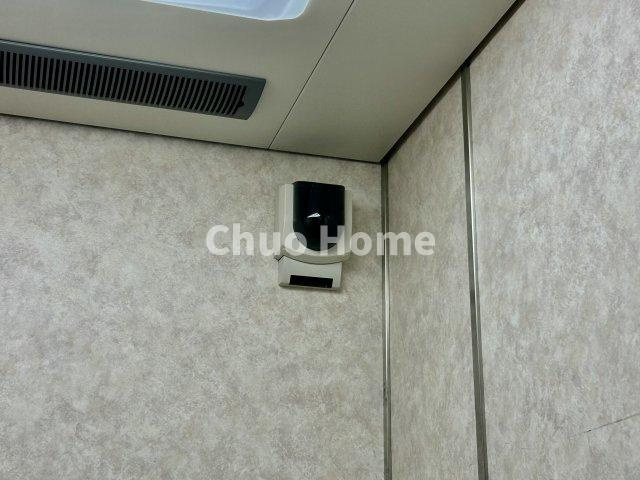 堤マンションの防犯設備|【防犯カメラ】何かあった時の大事な証拠になることももちろんなりますが、防犯というくらいですので大事なのは防犯カメラがあることによって抑止力につながることですよね。
