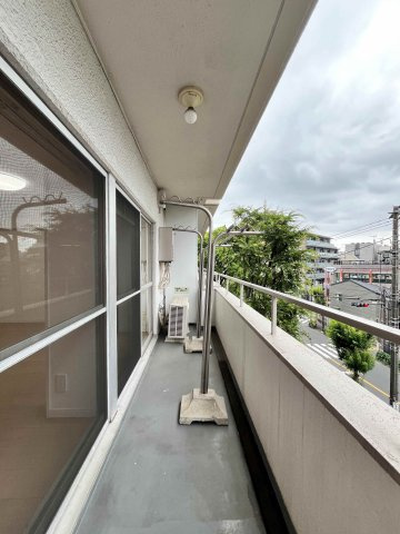 マンションニュー目黒のバルコニー