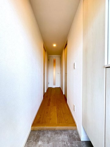 マンションニュー目黒の玄関