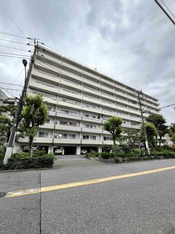 マンションニュー目黒の外観