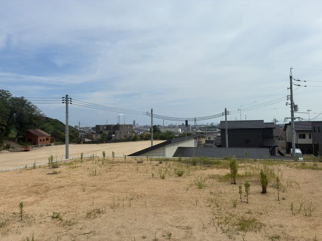 サンシティー藤山タウンⅣ　2号地の前面道路含む現地写真