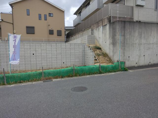 【トーヨーホーム売主/売建】藤塚一丁目Ｄ分譲の前面道路含む現地写真|前面道路幅６．０ｍ
現地土地写真