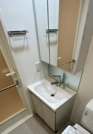 ＡＲＣＯＢＡＬＥＮＯ　ＯＳＨＩＡＧＥ　ＢＬＯＳＳＯＭの洗面所|※参考写真