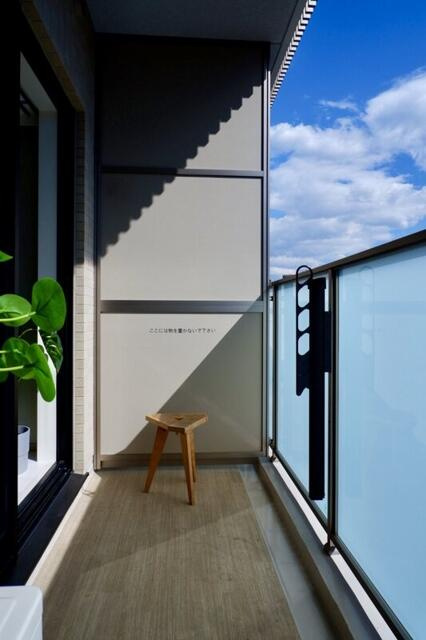 ＯＮＥ　ＲＯＯＦ　ＲＥＳＩＤＥＮＣＥ　ＫＩＢＡ　ＷＥＳＴのバルコニー|※参考写真