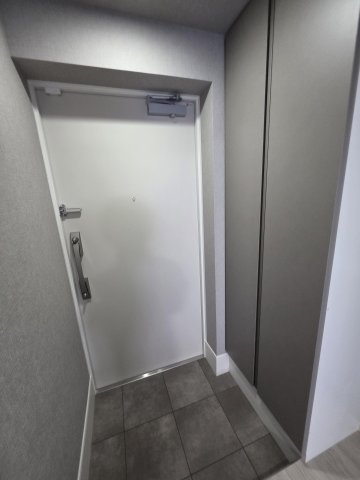 レンティーヴァ綾瀬の玄関|※同物件参考写真