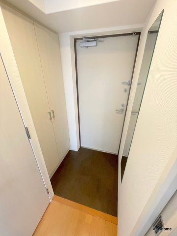 セレニテ本町グランデ　仲介手数料無料の玄関