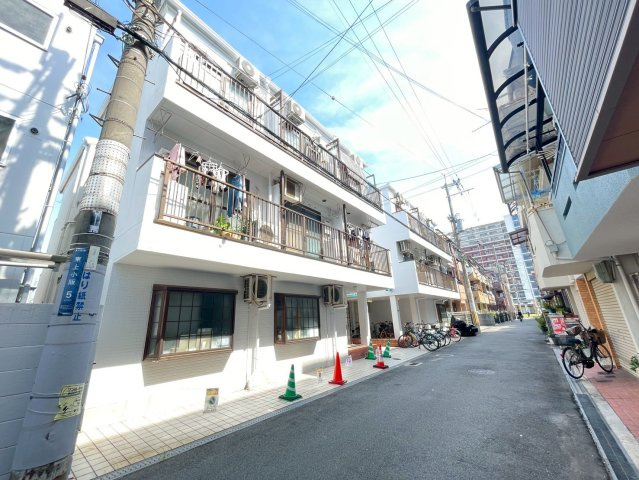 サンライフ近大の外観