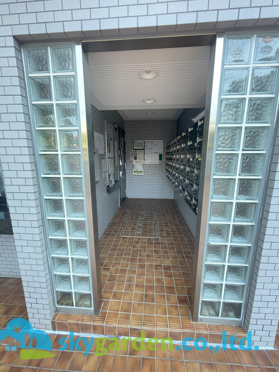 ベルヴィル藤沢本町Ｂ棟のエントランス