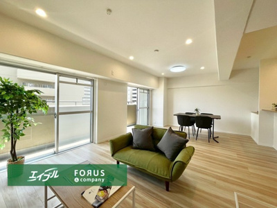 【居間・リビング】 | 千里中央パーク・ヒルズE棟 | エイブル売買事業部では、北摂エリア・大阪市内を中心に物件のご紹介を致しております。購入物件をお探しの際は、当社までお問合せ下さいませ。