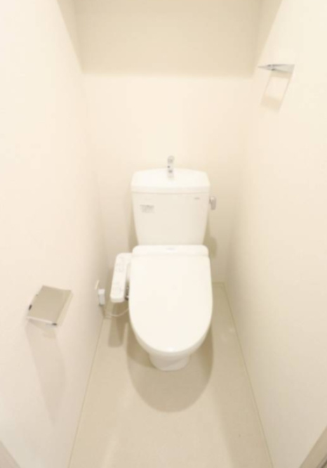 プレサンス　ＯＳＡＫＡ　西中島リエゾンのトイレ