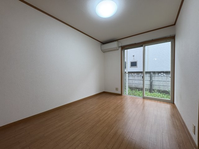 ハイツときわの洋室