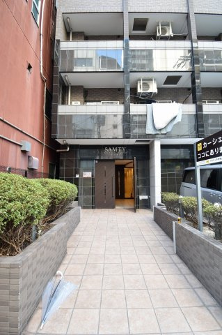 サムティ本町東レジックスのエントランス