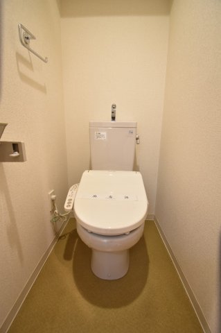 サムティ本町東レジックスのトイレ|※建物内別間取参考写真