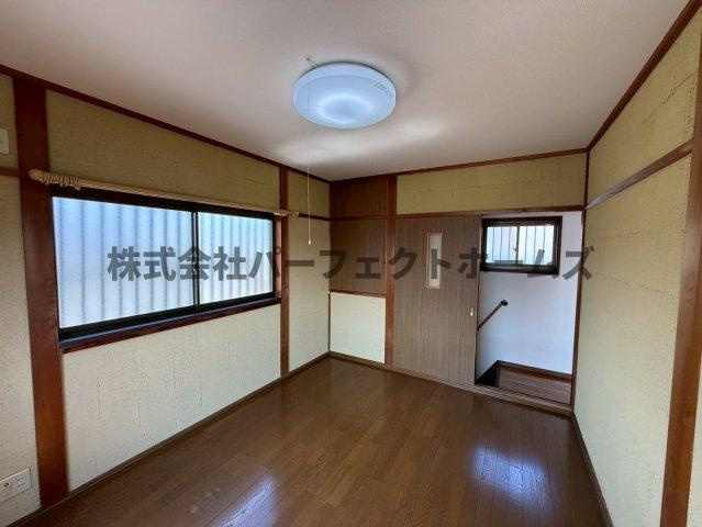 春日町戸建　賃貸の洋室|広々とした洋室です