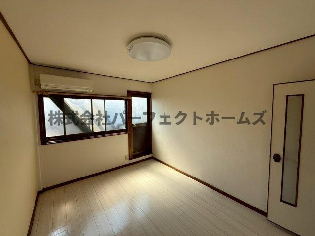 春日町戸建　賃貸の洋室|個人の部屋や寝室として使える洋室です