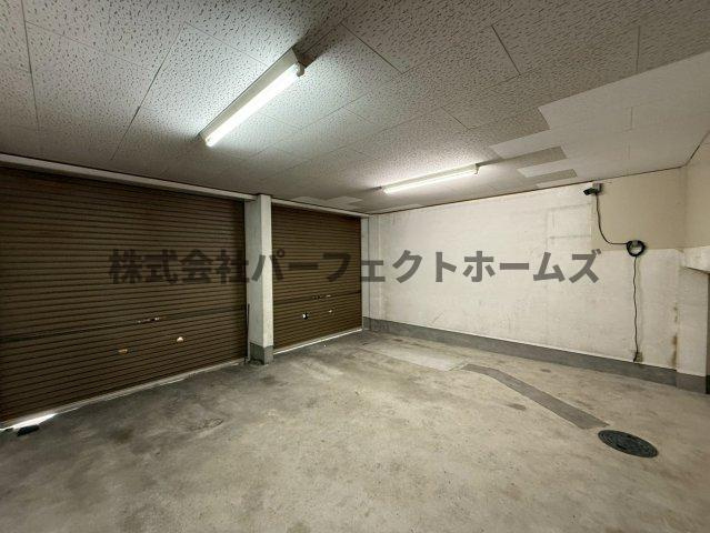 春日町戸建　賃貸の駐車場|駐車場です