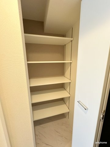 ドゥーエ立売堀　仲介手数料無料の収納