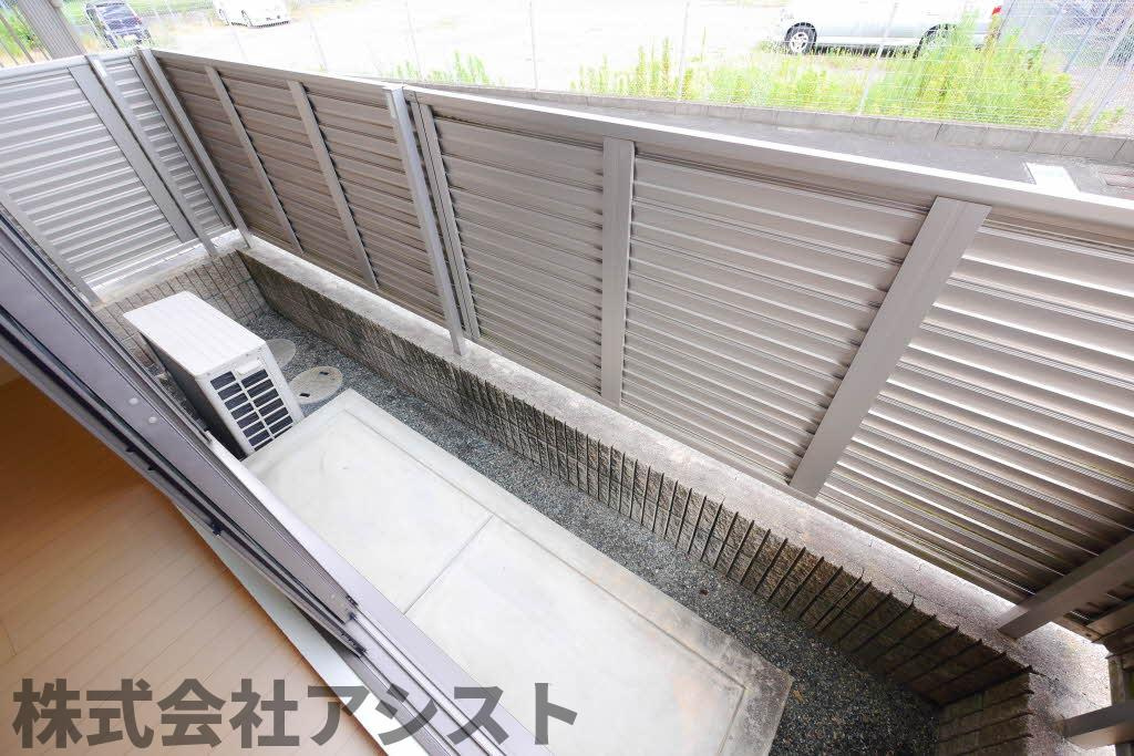カーサシェルテッツァ野見山のバルコニー