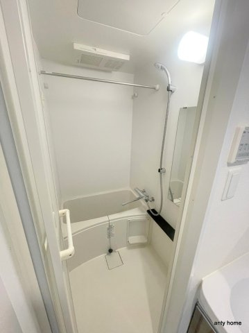 ファステート北大阪ラッセル　仲介手数料無料の浴室