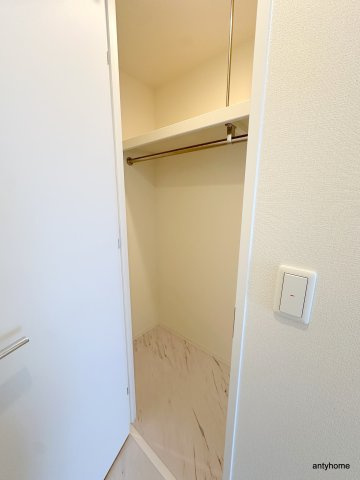 ドゥーエ立売堀　仲介手数料無料の収納