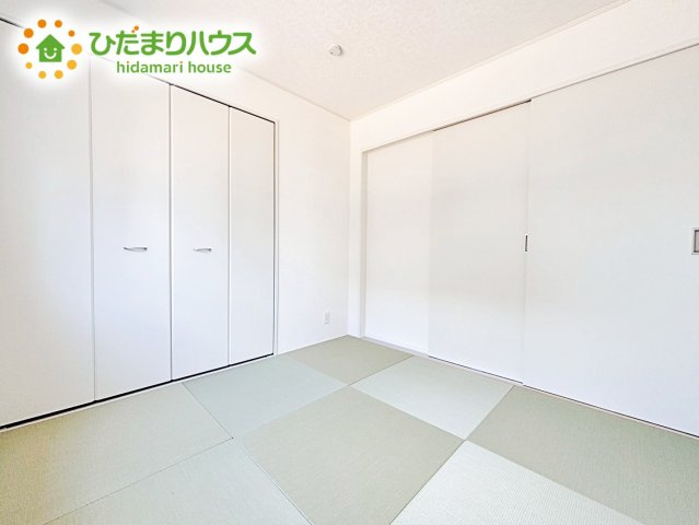 【和室】 | 笠間市旭町第9　新築戸建　2号棟 | 小さなお子さまのいる方におすすめ！リビング横の和室でお子様が遊んでる様子も確認できます(^^)/