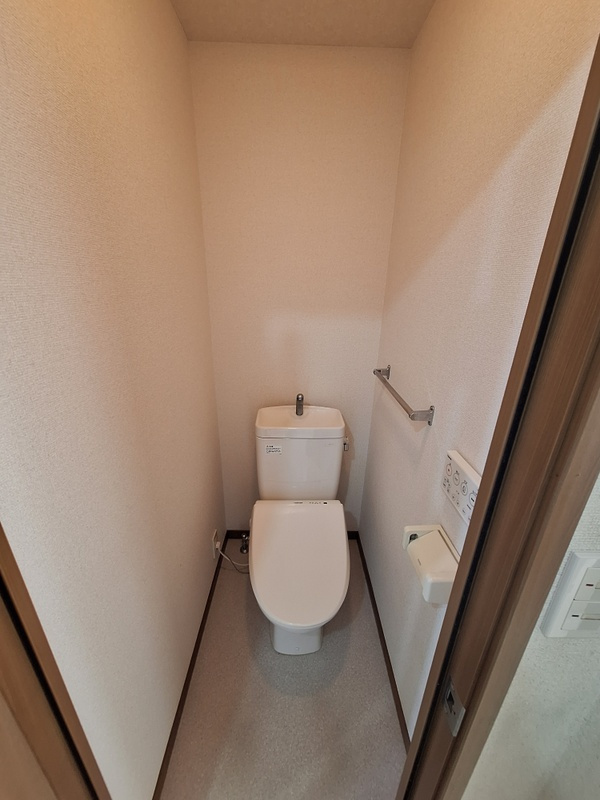 ピューピル西青木のトイレ
