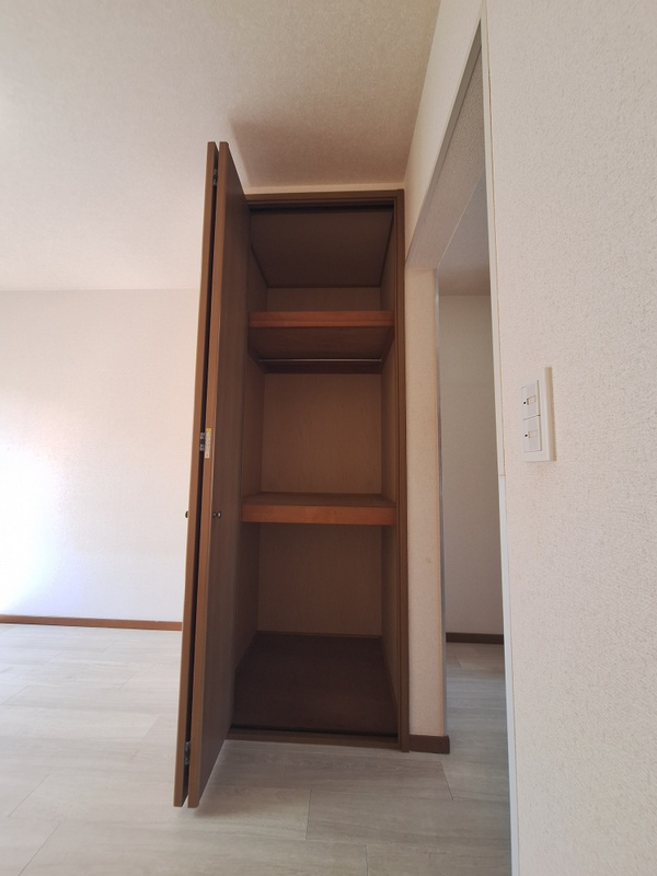 ピューピル西青木の収納