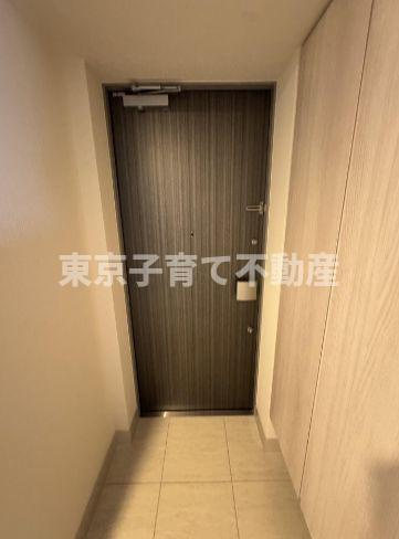 ザ・タワー十条の玄関