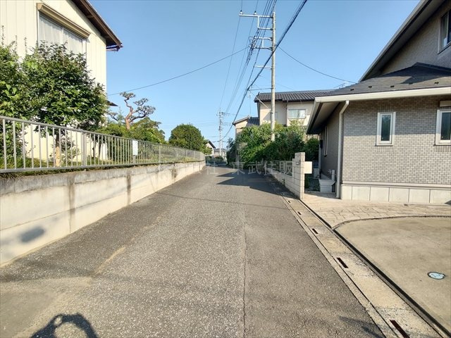 【前面道路含む現地写真】の画像