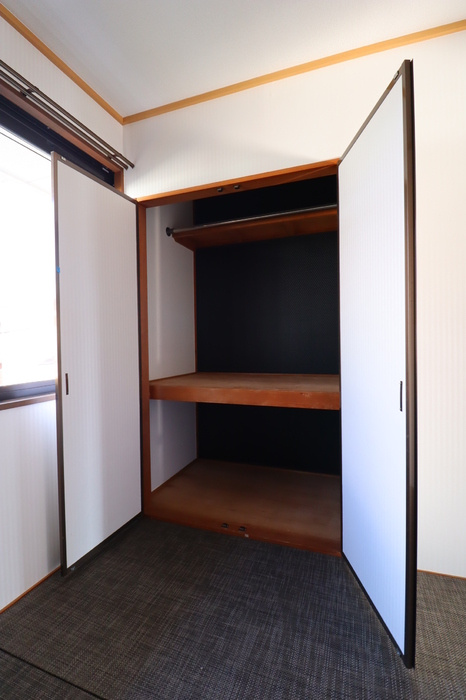 プレジール小野　B棟の収納