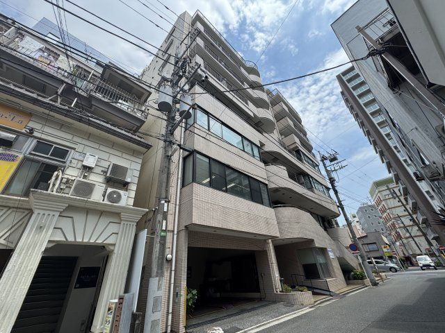 松戸トシオビルの外観