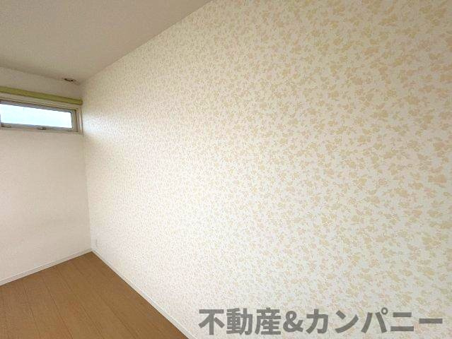 伊予市下吾川の中古戸建のその他|クロスがオシャレです
