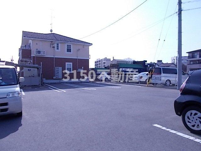 インフィニートの駐車場|駐車場です