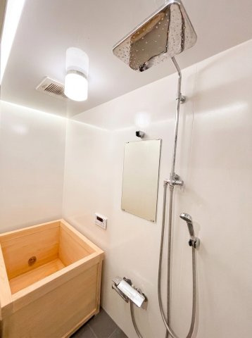 南千住1丁目戸建の浴室