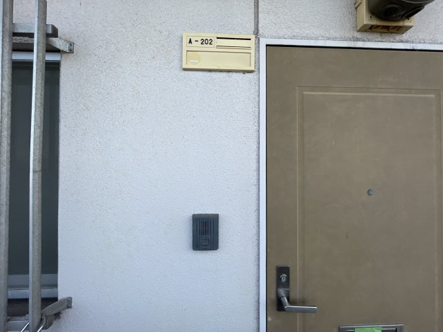 ファミール橋爪A棟の玄関
