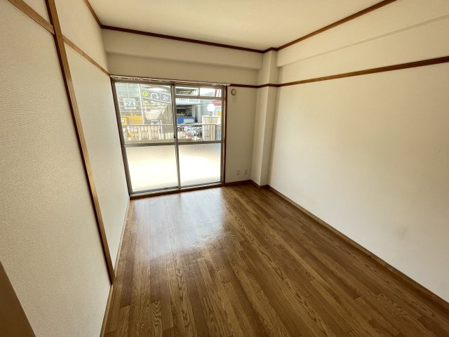 ファミール橋爪A棟の洋室