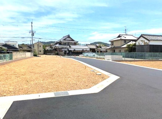 泉南市信達牧野8区画の外観