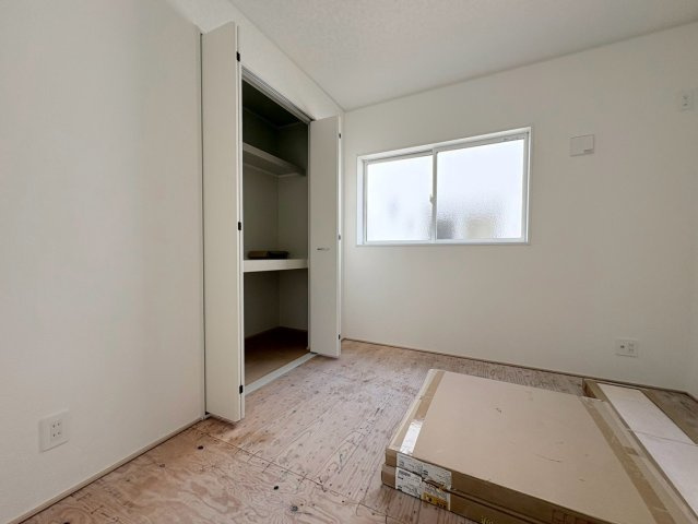 クワイエ　関市貸上町第1　全2区画分譲の和室|一室あると便利な和室は、来客時はもちろん、お子様のお昼寝や遊び場、寝室としてもご利用いただけます。
日本の良き文化を引き継ぐ、色々な用途で使える、癒しの空間です。