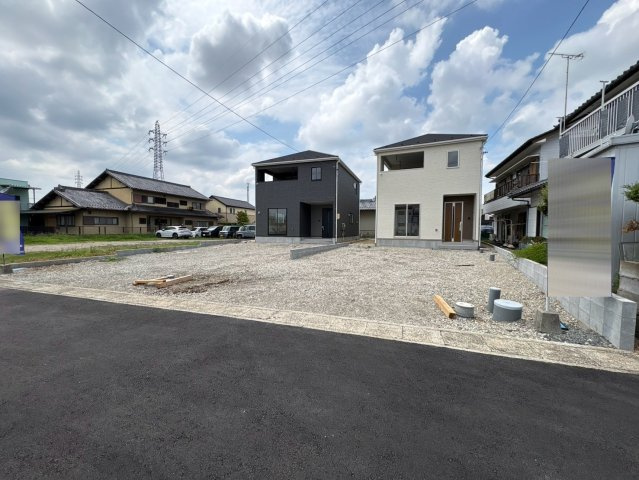 【商談中】クワイエ　関市貸上町第1　全2区画分譲の外観|
■全体写真　
■ヤマダ不動産　株式会社リライフ　