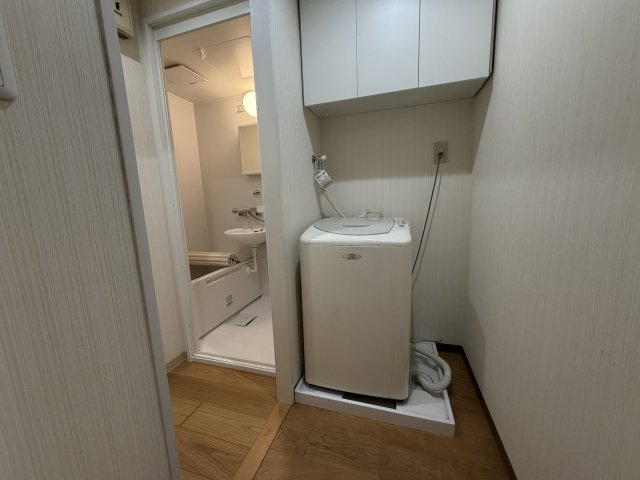 咲見町ハイツのランドリースペース|室内洗濯機置き場