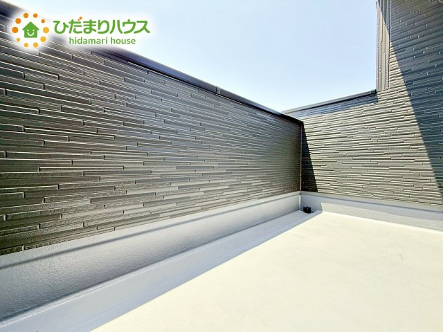 【バルコニー】 | ひたちなか市阿字ヶ浦町第4　新築戸建　1号棟 | バルコニー付きなら洗濯物がたくさん干せて乾きやすいですね