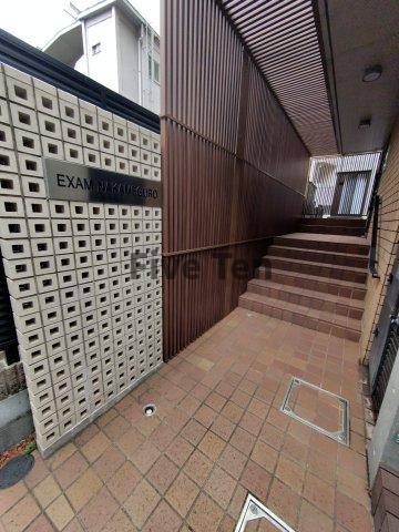 EXAM中目黒のエントランス